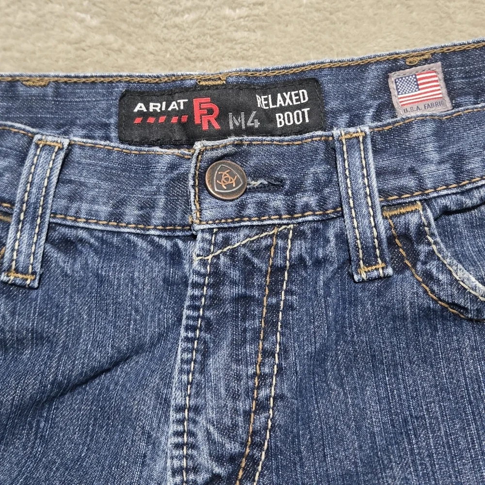 Ariat FR M4 Relaxed Boot Cut Denim Blue Jeans Size 30x32 Flame Resistant - Picture 4 of 14
